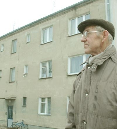- Pod koniec II wojny światowej przeznaczenie tego budynku było jedną z najpilniej strzeżonych tajemnic III Rzeszy - opowiada Bolesław Cenkier
