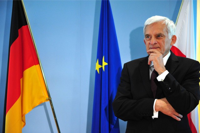 Jerzy Buzek: -  Nie powinniśmy na pewno inwestować w takie przedsięwzięcia, które będą nas w przyszłości kosztować