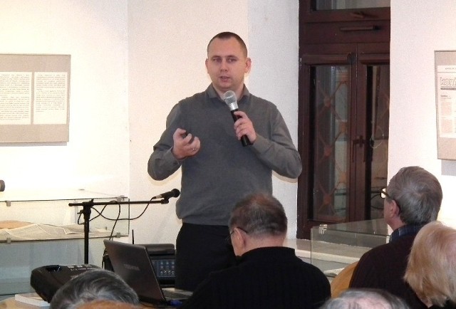 Dyskusje starał się łagodzić Marcin Sołtysiak, prowadzący spotkanie.