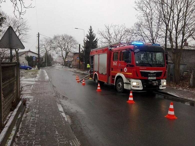 W niedzielny poranek strażacy z bydgoskiego Fordonu zostali...