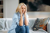 Czym jest menopauza i kiedy się rozpoczyna? Sprawdź, jakie symptomy mogą oznaczać klimakterium oraz na czym polega leczenie menopauzy