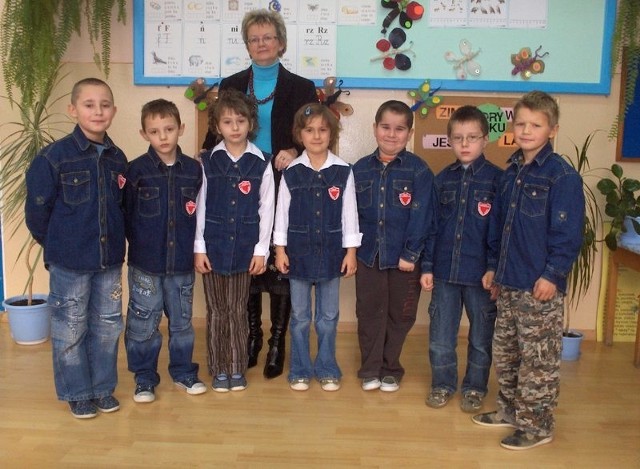 Klasa I Wychowawczyni Wieslawa Duszynska. Uczniowie: Ernest Adach, Jakub Borowski, Justyna Jezewska, Klaudia Kolos, Przemyslaw Podgórzec, Sebastian Styś, Kamil Sulkowski.