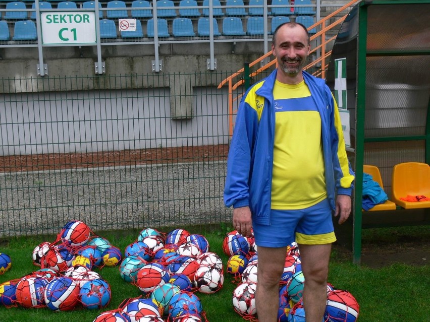 Na murawie Stadionu Miejskiego w Tarnobrzegu spotkali się wychowankowie Domów Dziecka z całej Polski