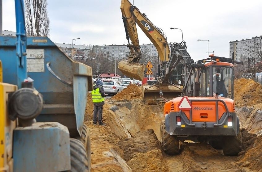 Budowa kolejnego odcinka Trasy Autobusowo-Tramwajowej, ul....