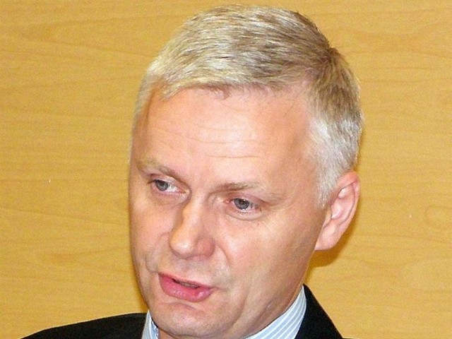 Wicestarosta Przemysław Biesek-Talewski cieszy się z pozyskania funduszy