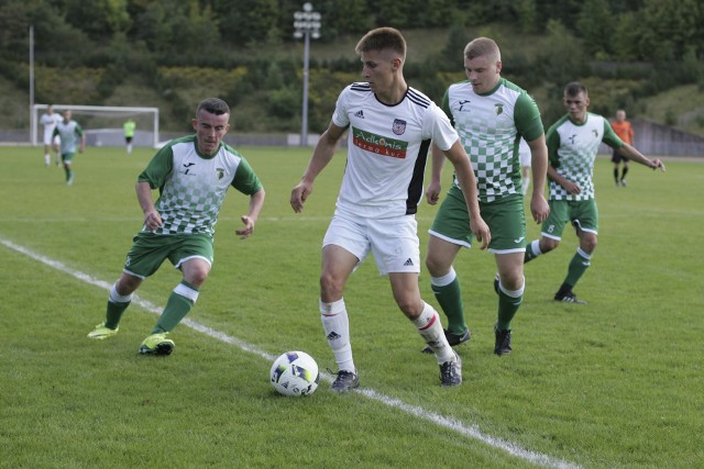 W Słupskiej Klasie Okręgowej Sparta Sycewice pokonała Leśnika Cewice 8:0. Zapraszamy do galerii zdjęć.