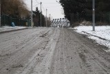 Mieszkańcy się skarżą: ulica Bęczkowska pokryta błotem z budowy  