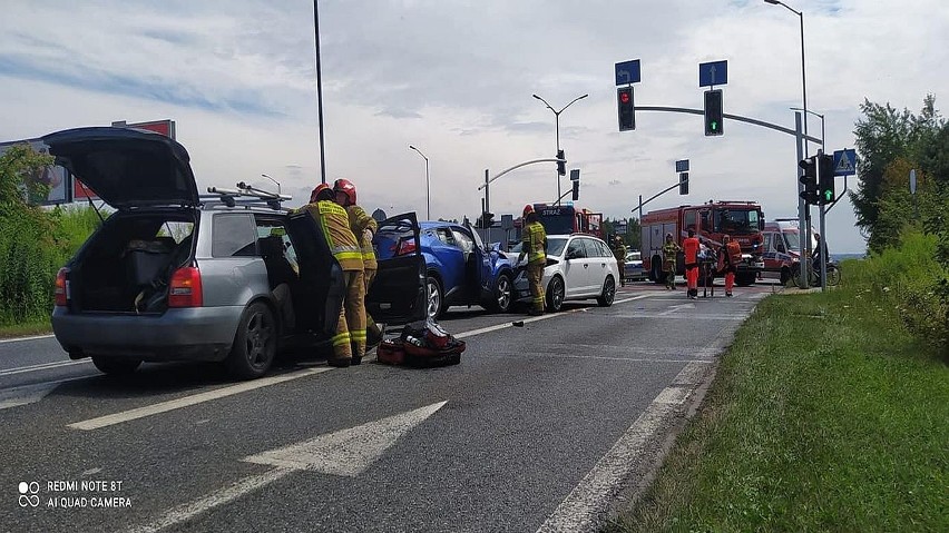 Ulica Jana Pawła II jest zablokowana. W wyniku wypadku...