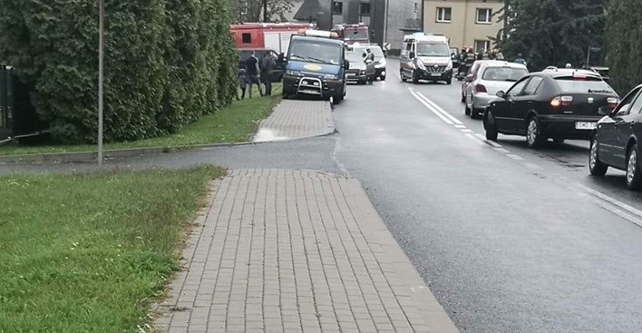 Dwie osoby trafiły do szpitala po wypadku w Łaziskach