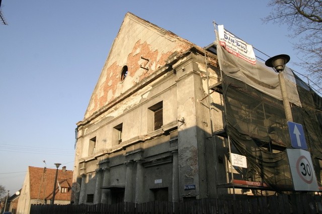 Fundacja Kultury "Yakiza", kóra opiekuje się synagogą w Fordonie, remontuje budynek ze środków pozyskanych, m.in. z ministerstwa kultury, od marszałka województwa i z pieniędzy przekazanych przez bydgoski ratusz. W tym roku ma rozpocząć się odnawianie elewacji świątyni.