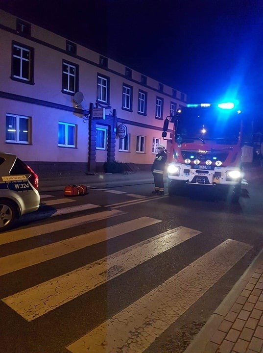 Wypadek w Tychowie w powiecie białogardzkim. Kierująca uderzyła w ogrodzenie [zdjęcia]