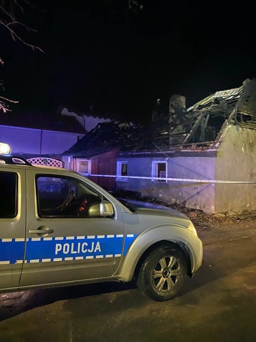 Tragiczny pożar w Mostach 11.03.2021 r. W płonącym domu znaleziono ciało