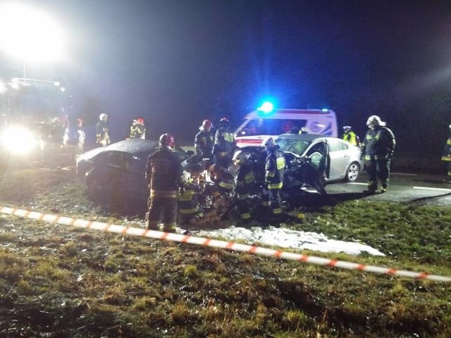 Wypadek  w  Karżnicy.  Cztery osoby ranne