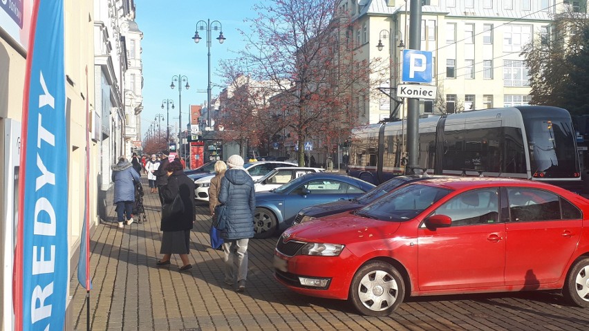 Na wysokości siedziby Radia PiK regularnie, już poza...