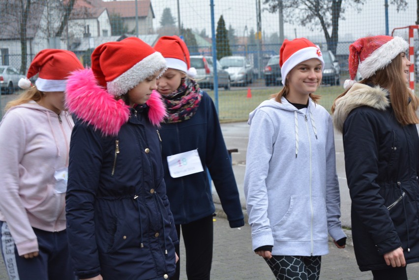 Ostrołęka. "Mikołajki na sportowo" już za nami. Nagrodzili najlepszych