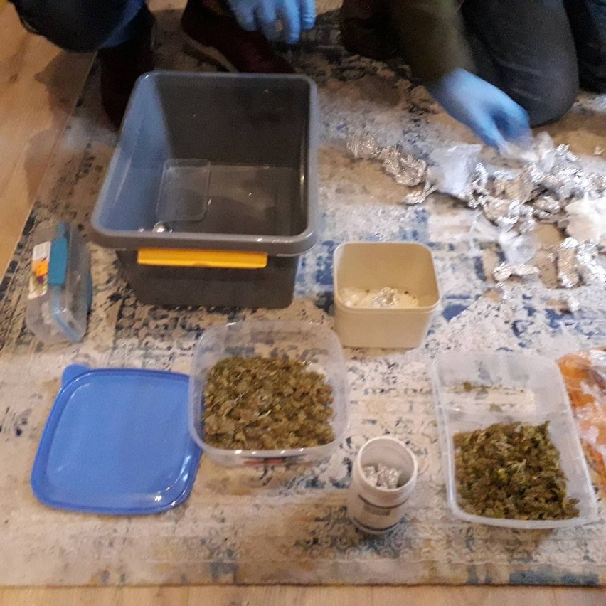 W domu pod Wieliczką policjanci znaleźli ponad 160 gramów...