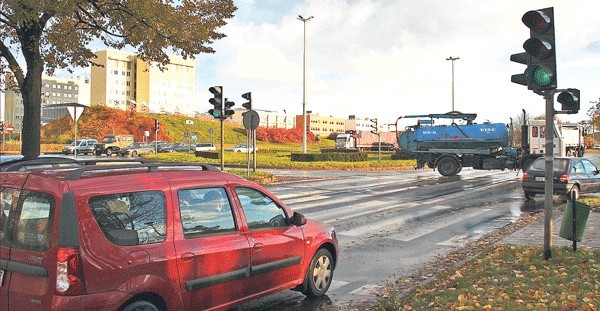 &#8211; Od pierwszego stycznia 2010 roku odnotowaliśmy na skrzyżowaniu Gdańska, Fałata, Jana Pawła, Orląt Lwowskich 26 kolizji &#8211; informuje Magdalena Marzec, rzecznik prasowy policji. 