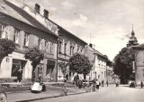 Rynek w Kętach zmieniał oblicza. Niezmiennie był głównym placem miasta, miejscem historycznych wydarzeń. Zdjęcia archiwalne