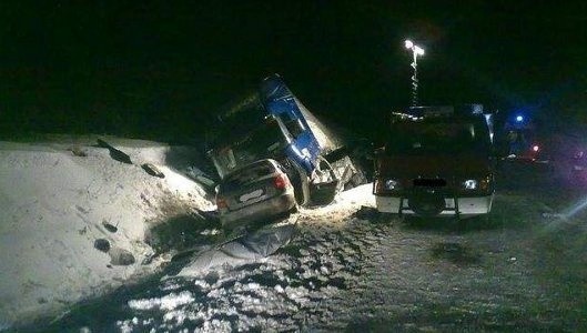 Śmiertelny wypadek w Dąbrówce Słupskiej. Zginął młody mężczyzna  [szczegóły, zdjęcia]