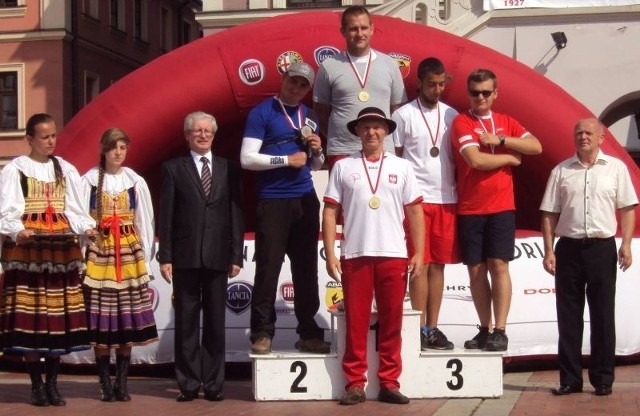 Piotr Nowak podczas mistrzostw Polski open w Zamościu dwa razy stawał na najwyższym stopniu podium.