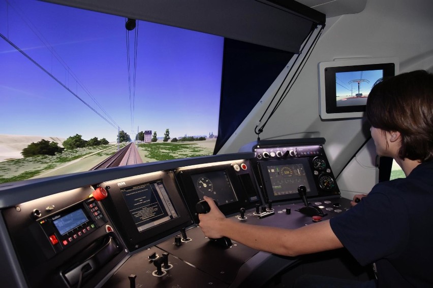 DB Cargo oferuje też szkolenia dla osób, które w kabinie...