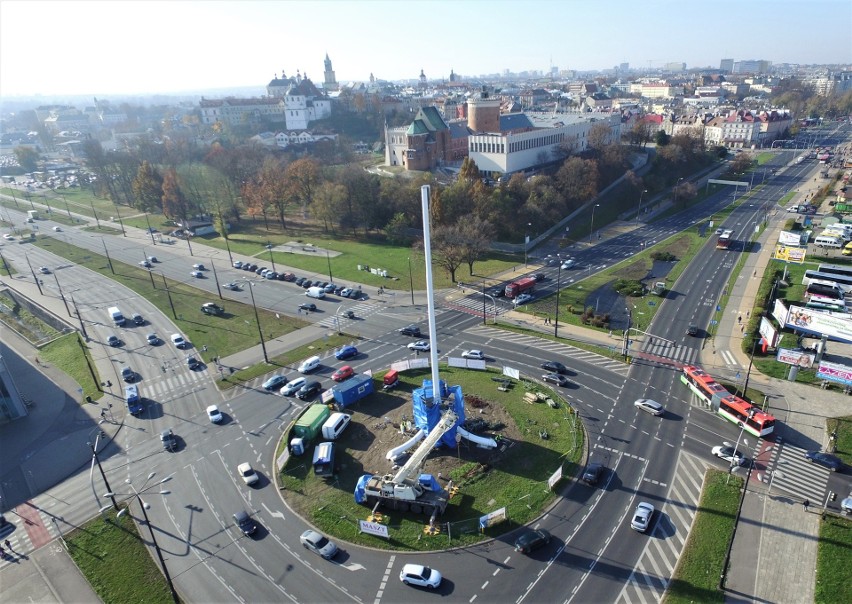 Montaż Masztu Niepodległości w Lublinie