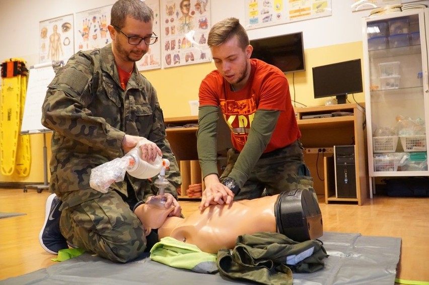 W CSMW w Ustce nauczyciele szkolili się na kursie pierwszej pomocy (zdjęcia)
