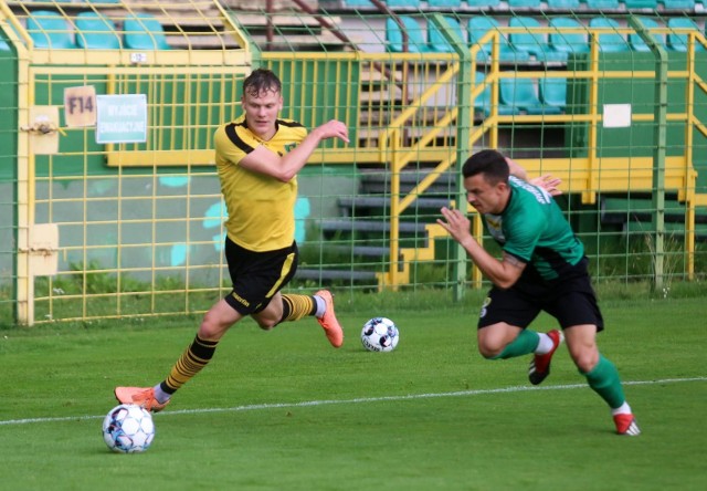 GKS Katowice wygrał z GKS Bełchatów 2:1Zobacz kolejne zdjęcia. Przesuwaj zdjęcia w prawo - naciśnij strzałkę lub przycisk NASTĘPNE