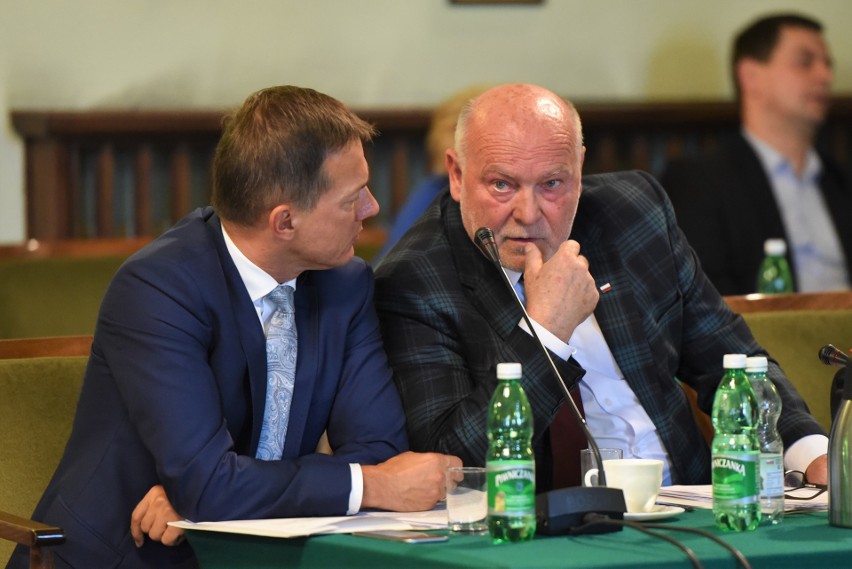 Wiceprezydent Jerzy Gwiżdż nie chce żegnać się z ratuszem....
