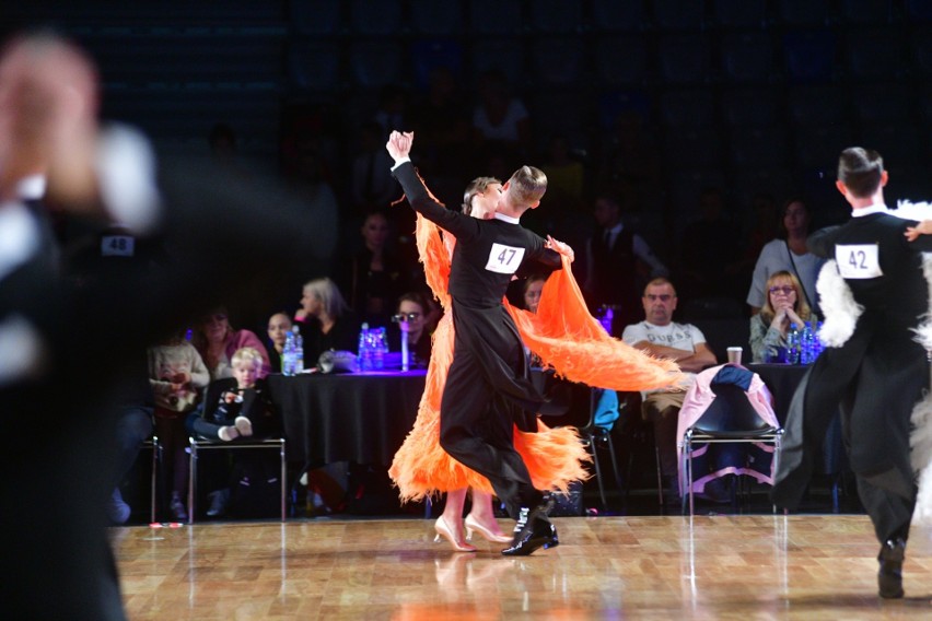 Trwa Radom Freedom Dance Festival 2022. Królują tańce standardowe i latynoamerykańskie. Zobacz zdjęcia i film