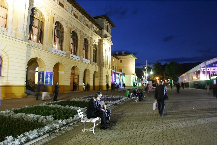 Przed wyjazdem do sanatorium trzeba zrobić test na koronawirusa. W Łodzi są trzy punkty pobrań