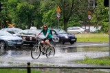 Polscy Łowcy Burz ostrzegają: trąby powietrzne, zwłaszcza w nocy z soboty na niedzielę. IMiGW zapowiada deszcz i burze