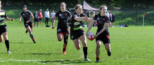 Poznańskie rugbystki na stadionie w Warszawie pokazały, że są już gotowe, by walczyć jak równy z równym z drużyną gdańskich dominatorek