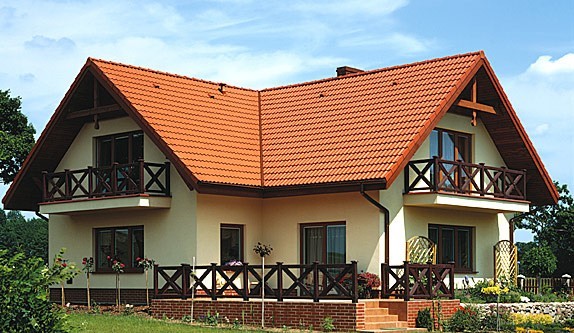 Dach wykonany z dachówki betonowej zapewnia optymalną temperaturę w budynku. Bardzo powoli nagrzewa się i równie powoli oddaje ciepło.