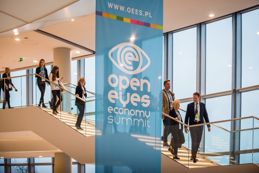 Open Eyes Economy Summit w Krakowie: klimat, inwazja odpadów i overtourism