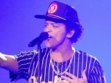 Bruno Mars jest hazardzistą? Sprzeczne informacje w mediach