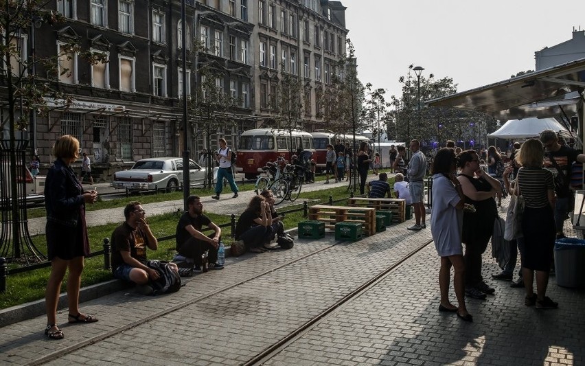 Dolne Miasto. Zabawa w Stylu Retro [ZDJĘCIA]