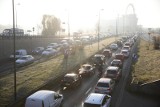 Protestują przeciwko ograniczaniu w Krakowie prawa do swobodnego korzystania z samochodów