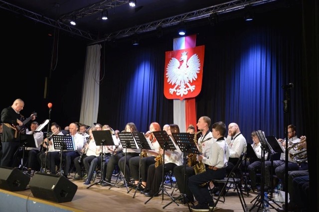 W suchedniowskiej "Kuźnicy" świetnie zaprezentowała się odmłodzona orkiestra dęta.