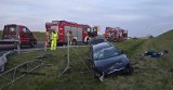 Wypadek na drodze S6 koło Koszalina. Dachowanie auta [ZDJĘCIA]