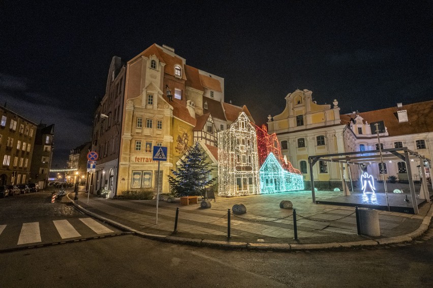 - Światło jest bardzo ważną częścią Bożego Narodzenia, a w...