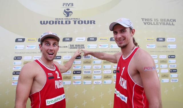 Grzegorz Fijałek (z lewej) i Mariusz Prudel mają powody do radości
