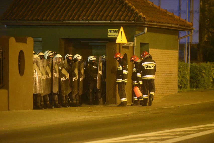 Śmierć kibica w Knurowie po burdach na boisku w Knurowie....