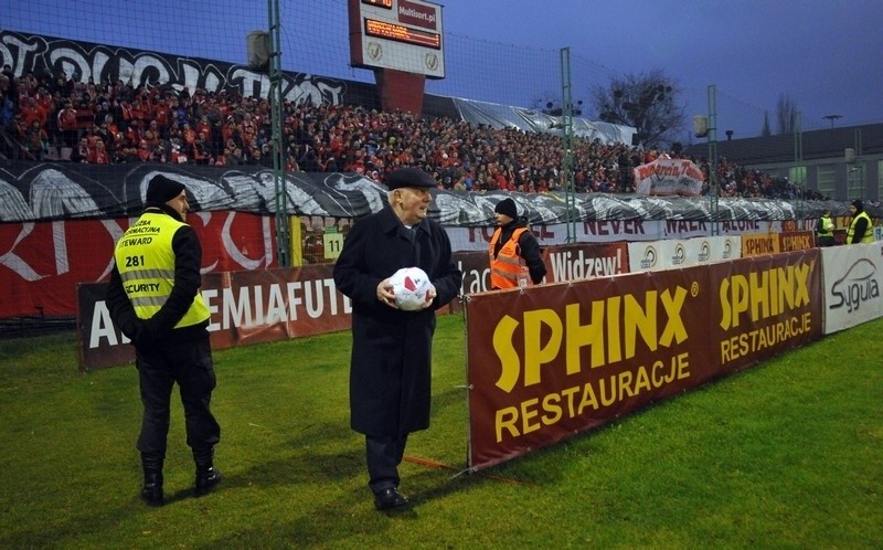 Kibice Widzewa pożegnali stadion [zdjęcia, FILM]