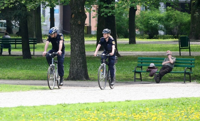 Straż miejska na rowerach [zdjęcia]