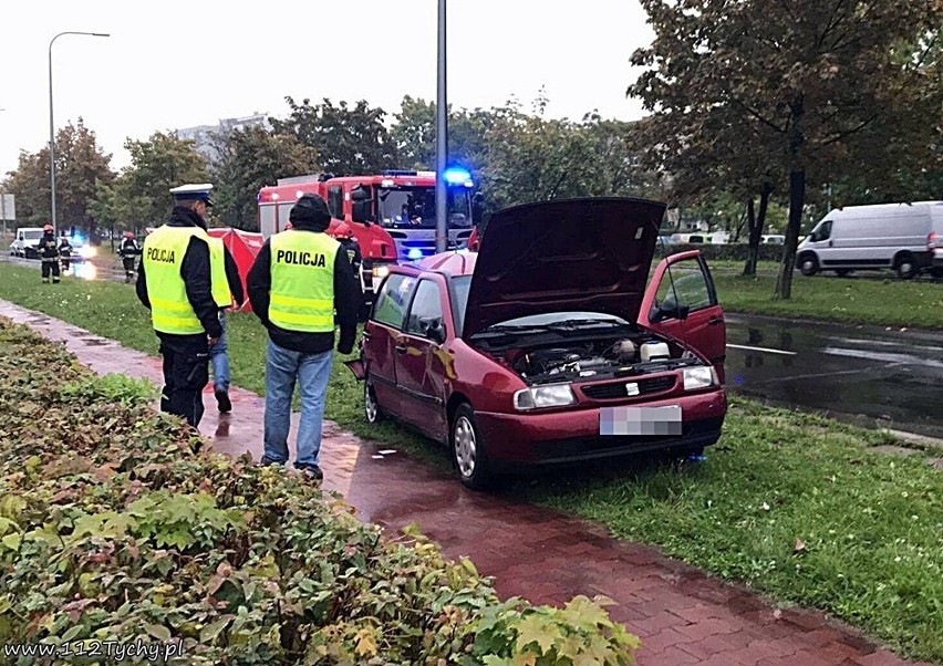 Tragiczny wypadek w Tychach. Mercedes uderzył w seata. Nie żyją dwie osoby ZDJĘCIA+NOWE INFORMACJE