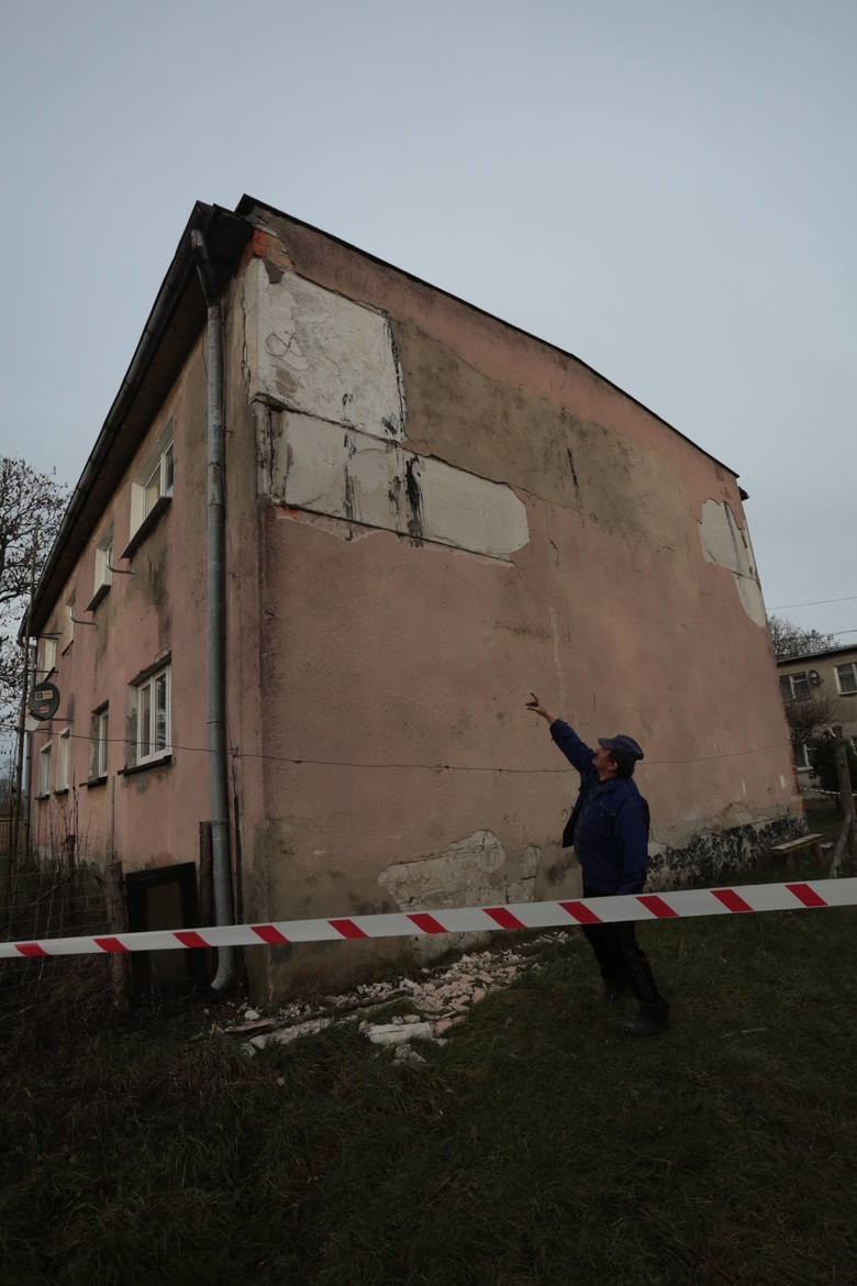 Wybuch butli z gazem w Skórowie (pow. słupski). Ewakuowano 7 osób, jedna została ranna