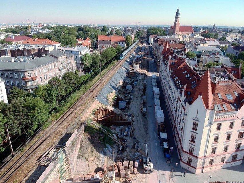 Kolejarze budują. Centrum Krakowa zmienia się nie do poznania