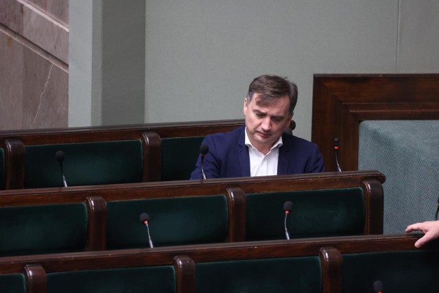 Nad wnioskiem o wyrażenie wotum nieufności wobec ministra Ziobry Sejm ma debatować dzisiaj wieczorem