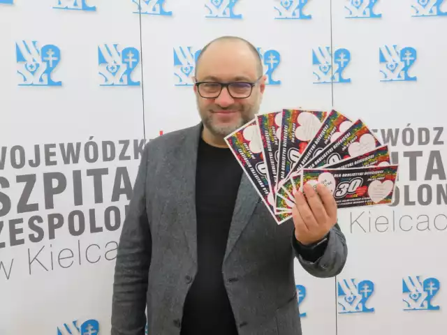 Piękny gest zrobili lekarze Wojewódzkiego Szpitala Zespolonego w Kielcach na czele z dyrektorem Bartoszem Stemplewskim - przekazali na licytacje vouchery na wizyty w prywatnych gabinetach.